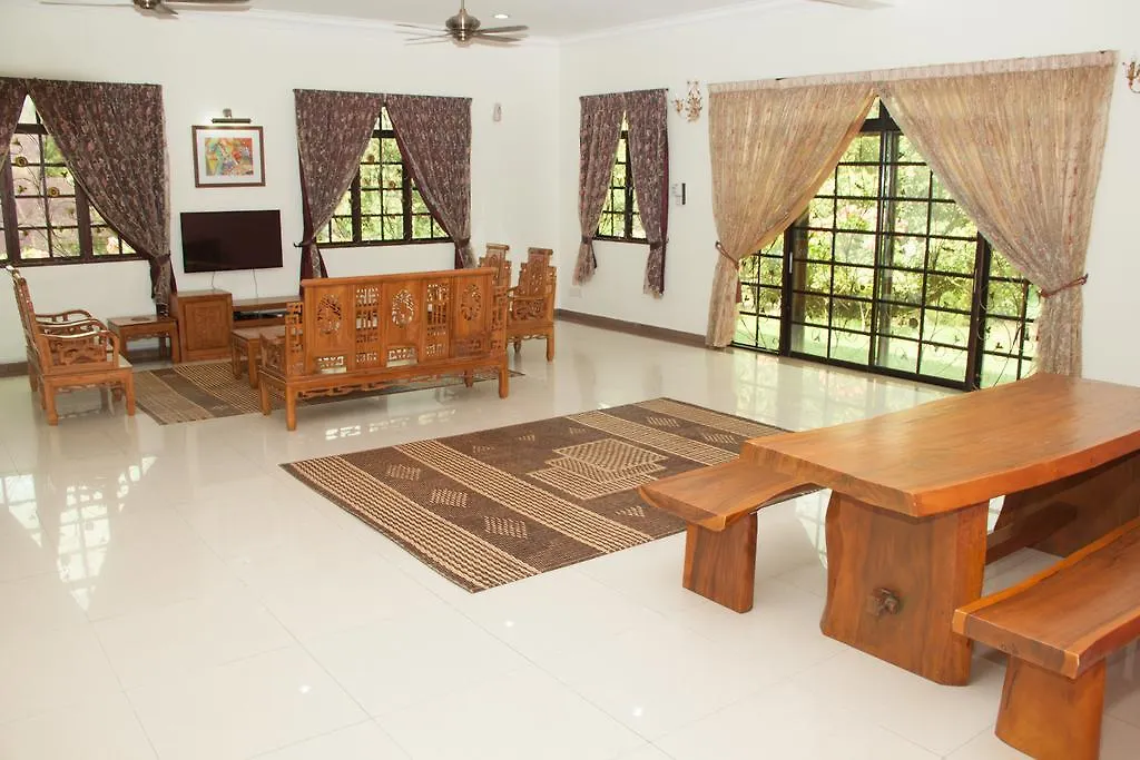 Agrofarmstay @ Skill-Tech Malacca 2*,